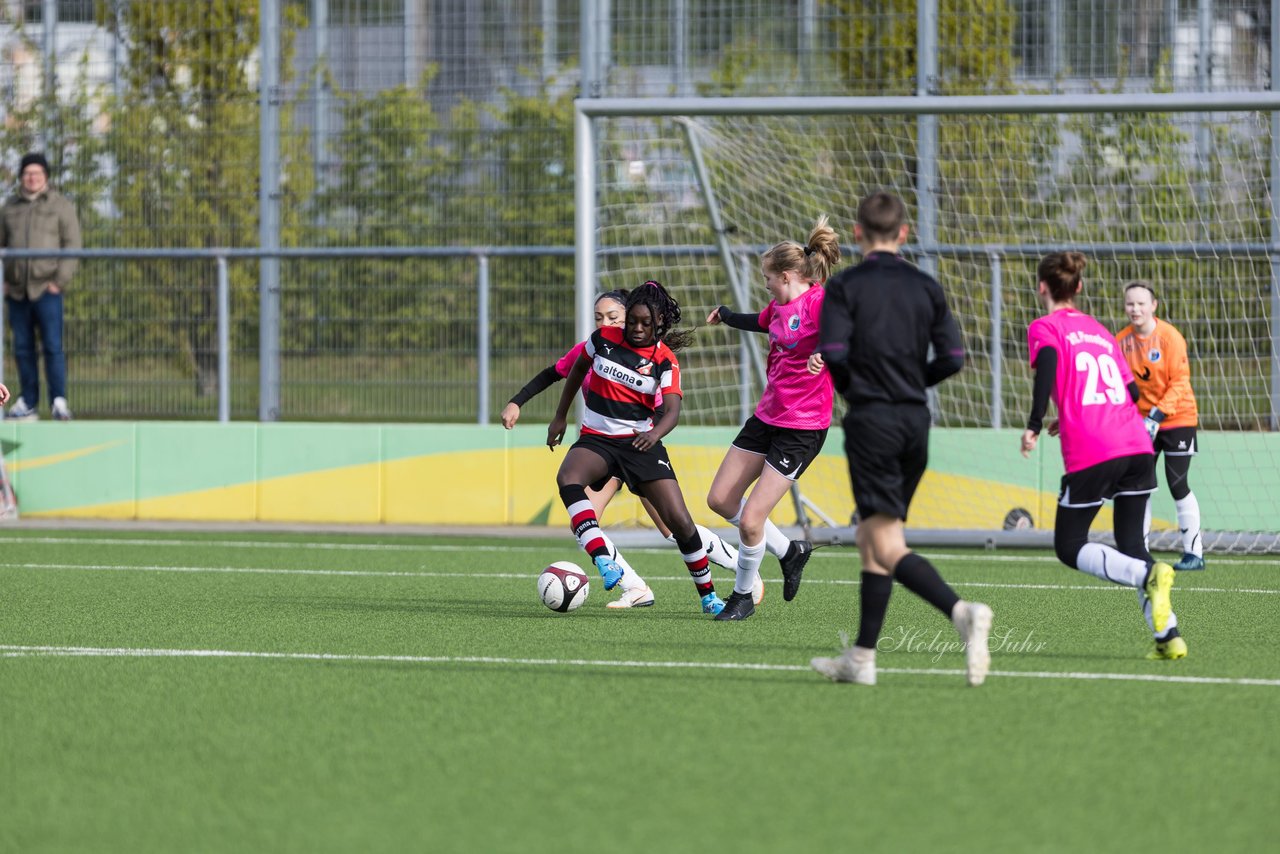 Bild 138 - wCJ Altona 93 - VfL Pinneberg : Ergebnis: 5:1